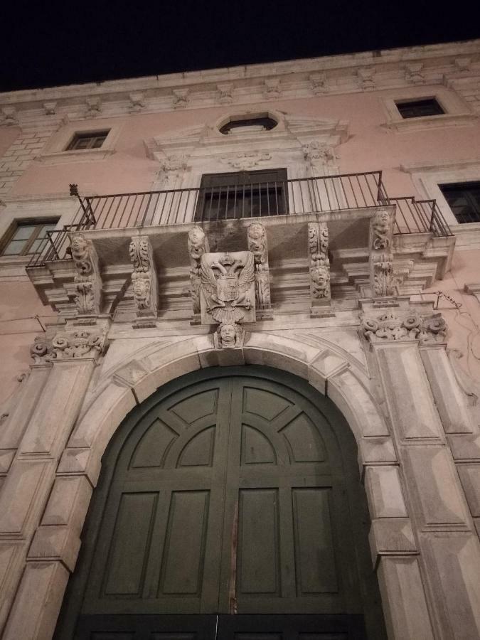 Suite Il Letto Sotto Il Tetto CTA Eksteriør billede